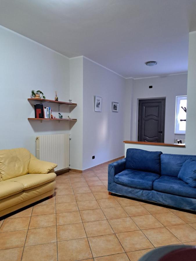 Вилла La Casa Di Mezzo-Affitti Brevi-Zona Ospedali Busso Экстерьер фото